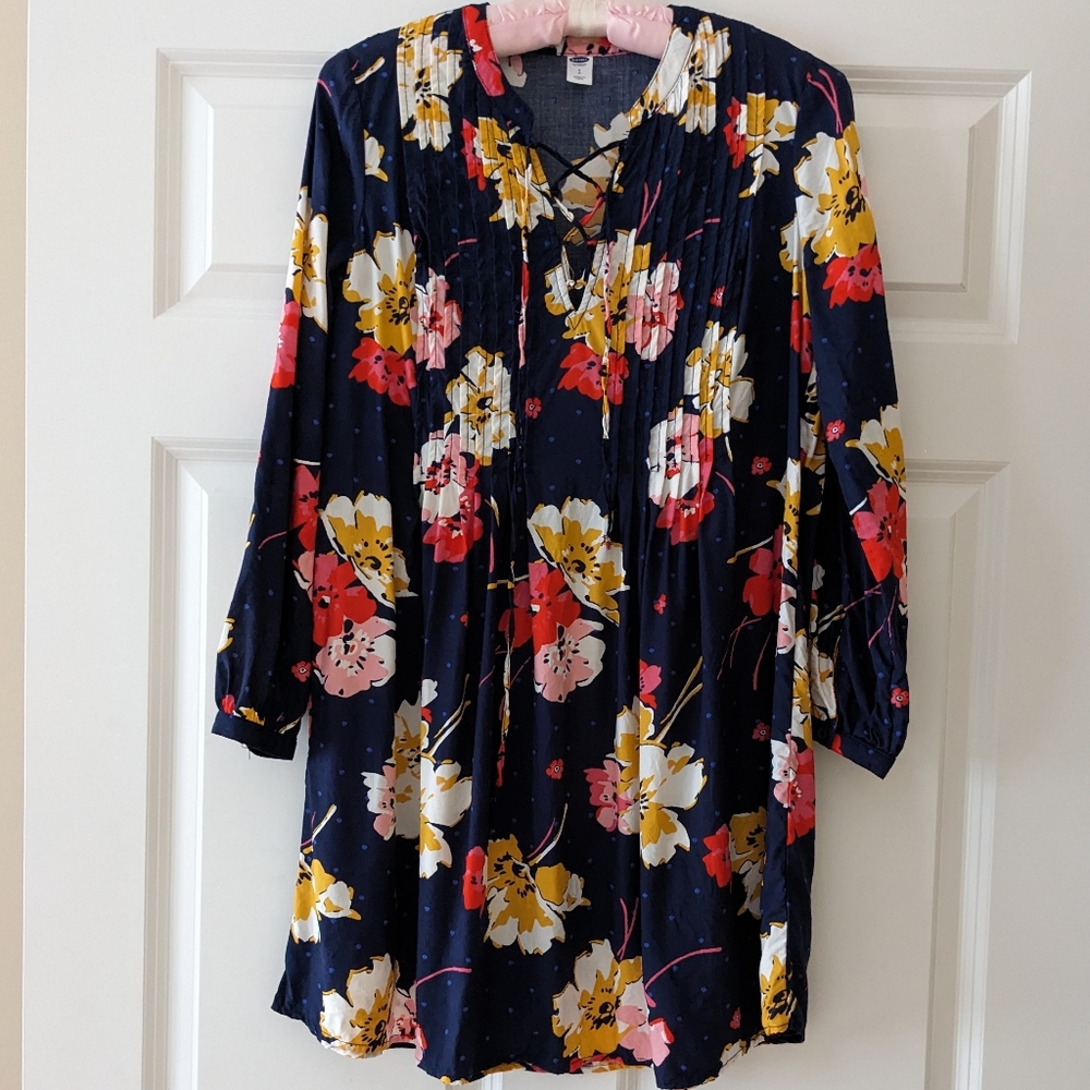 Old Navy dress lace up pintuck pleats long sleeve flor…